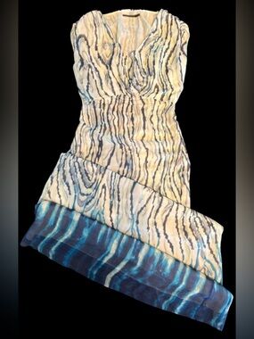 VIX - Sleeveless Printed Maxi Dress in White and Blue 100% silk (NO TAG BUT NEW)
